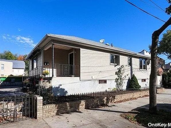 71-11 66th Drive, Middle Village, NY 11379