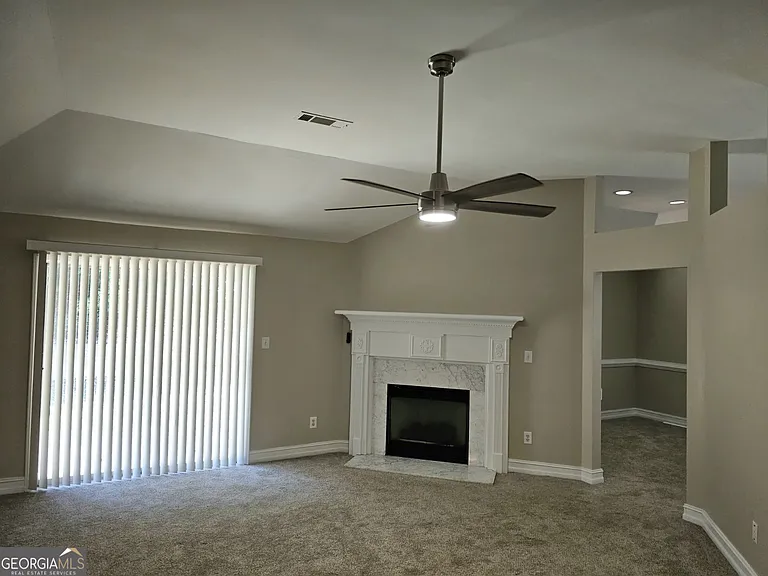 293 Eagle Way — Photo 3