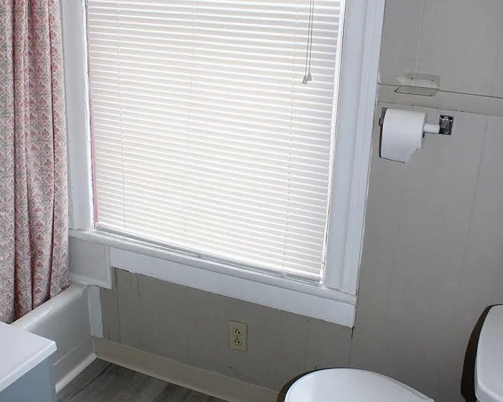 975 Church St — Photo 25