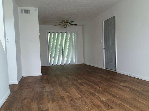 3rd image of 152 Governors Dr