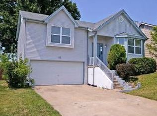 18 Aspen Pointe Dr, Saint Peters, MO