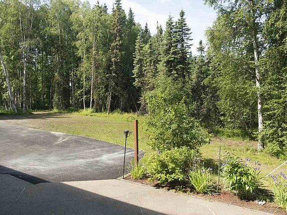 2nd image of 278 Crest Dr