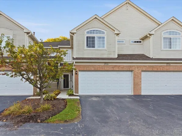 257 Nicole Dr Unit C, South Elgin, IL 60177