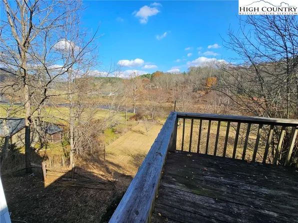 420 Beau Rivage Drive, Crumpler, NC 28617