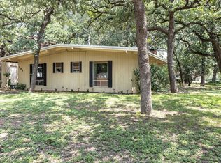 121 Rosedale Ave, Keene, TX 76059