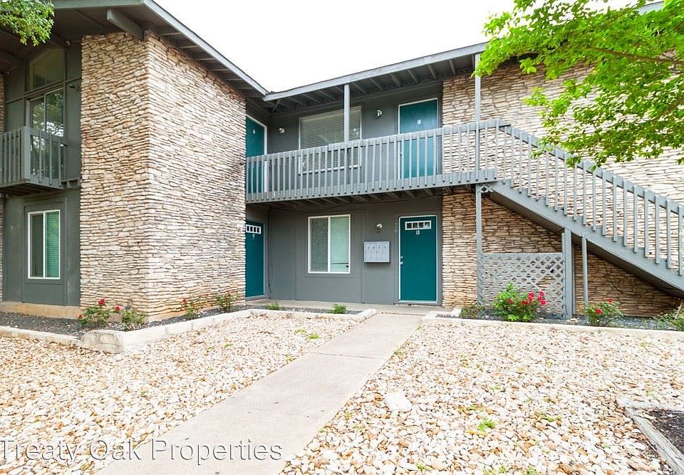 1st image of 2506 Manor Cir APT B