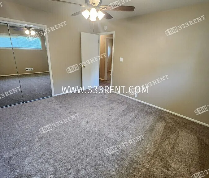 11012 Newton Ave — Photo 11