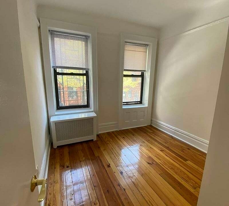 1st image of 308 E 78th St #2B