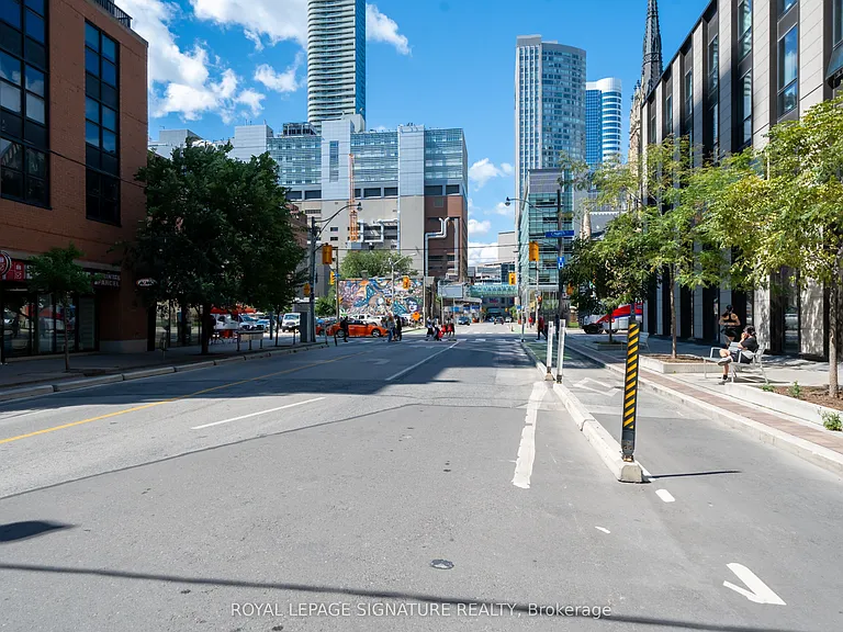 60 Shuter St #203 — Photo 43