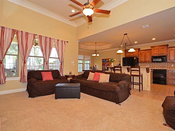 4th image of 9015 Hayden Dr