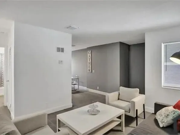 914 3rd St APT 4, West Palm Beach, FL 33401