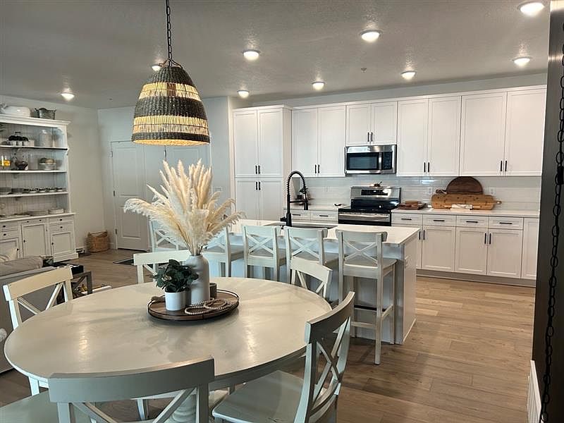 Large gourmet kitchen