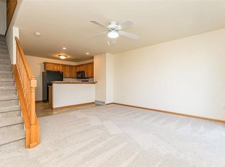 3035 Riviera St SW UNIT F, Cedar Rapids, IA 52404