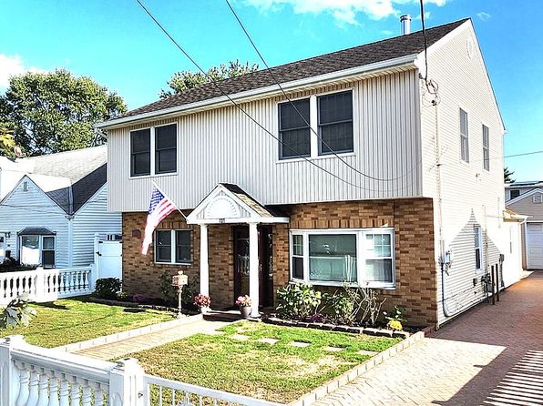 327 Peninsula Blvd