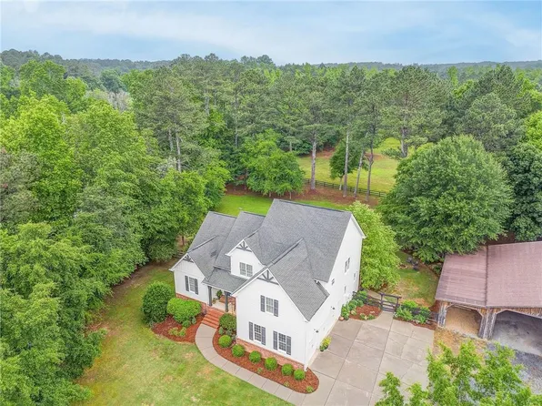 13 Fossetts Cv NW, Cartersville, GA 30121