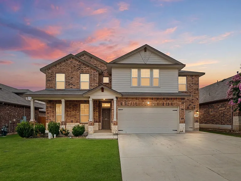 8828 Chavez Path — Photo 1