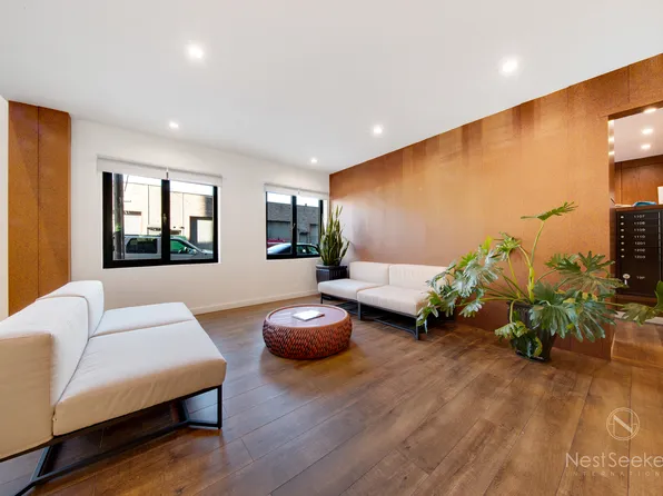 11-39 49th Avenue image 16 of 28