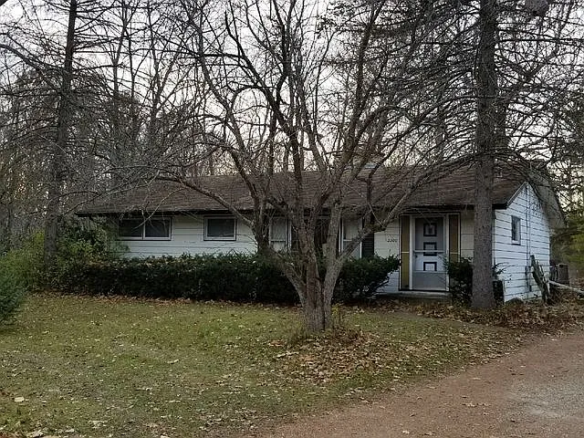 2300 Highmoor Rd photo 1