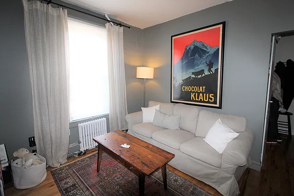 Rented by Compass | media 7