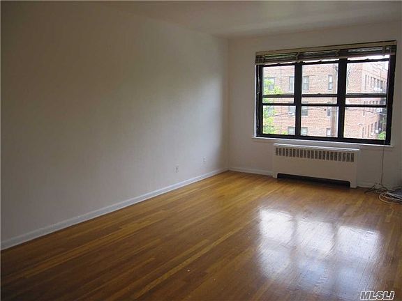 5th image of 46 Grace Ave APT 3B