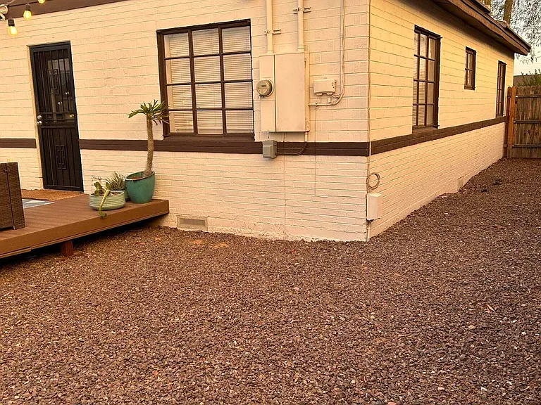 326 W Highland Ave — Photo 20