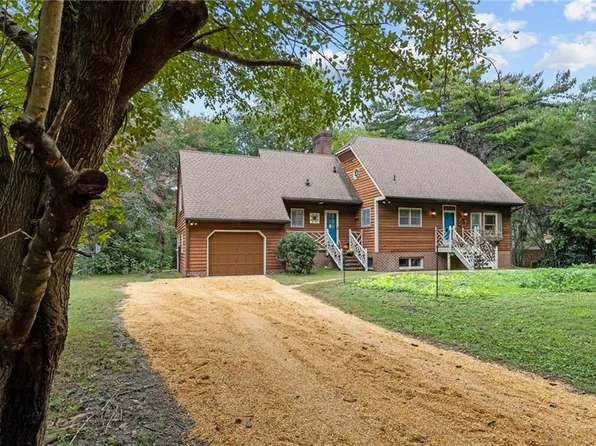 6559 Creek Rd, Hayes, VA 23072