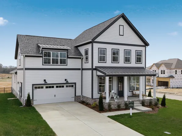1800 Flatwaters St, Spring Hill, TN 37174