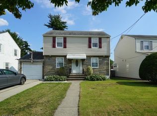79 Fernwood Ct, Clifton, NJ 07011