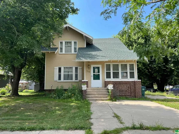 115 Highland Ave, Hospers, IA 51238