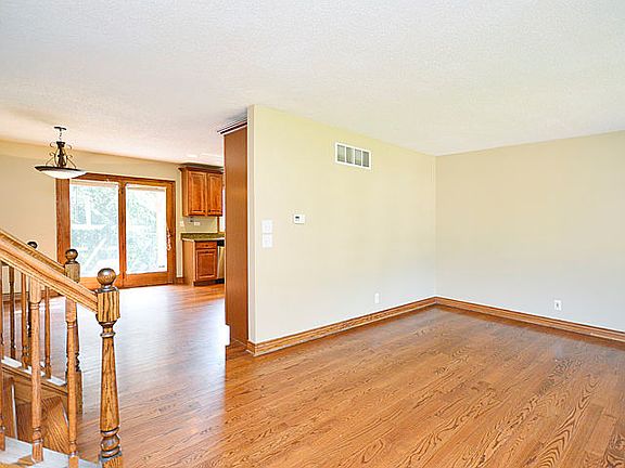 5th image of 14409 S Birchdale Dr