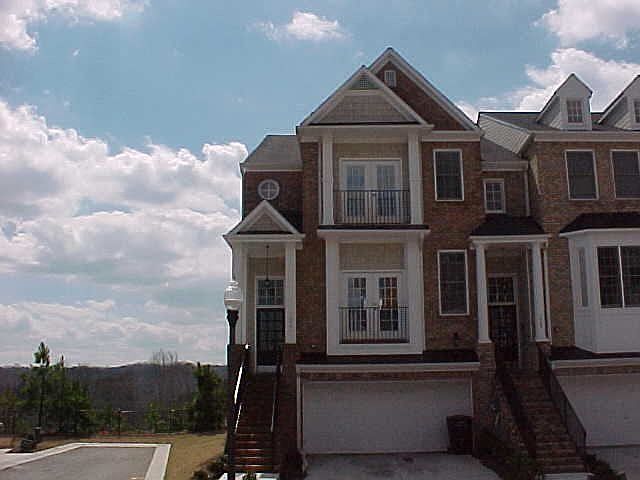2nd image of 1304 Creekside Ter SE