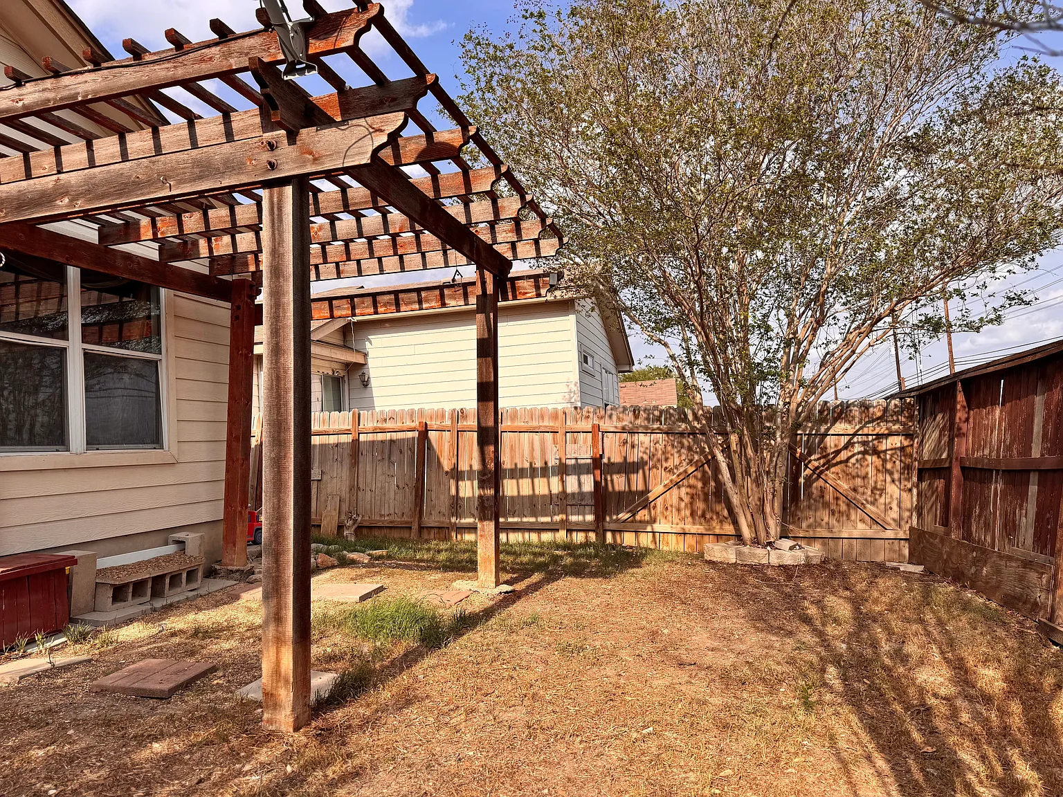 Sandy Point Dr, San Antonio — Photo 4