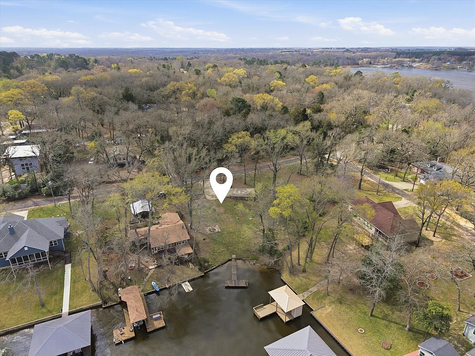1st image of 329 Callender Lake Dr