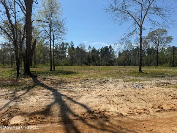 13 Oakley Ln, Lucedale, MS 39452