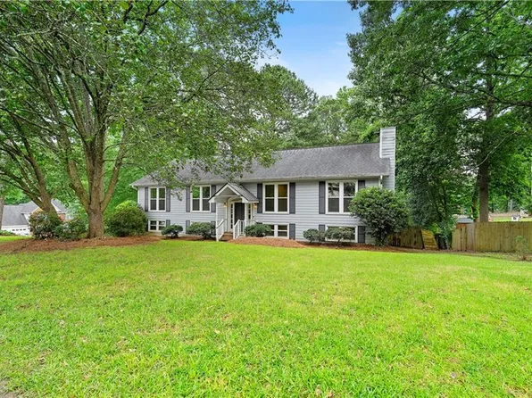 531 Gregory Ln, Acworth, GA 30102