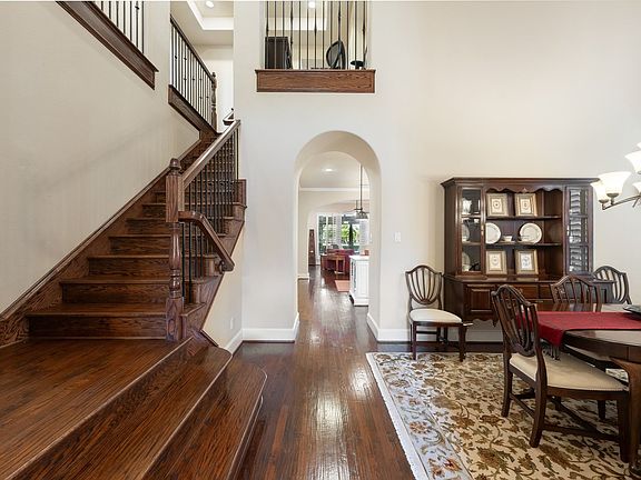 4th image of 5723 Waterview Dr