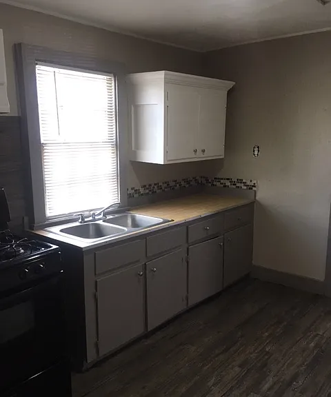 620 Goldman St — Photo 3