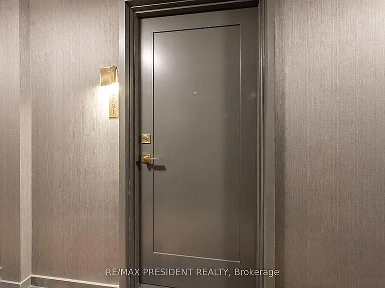50 Charles St E #2715 — Photo 26