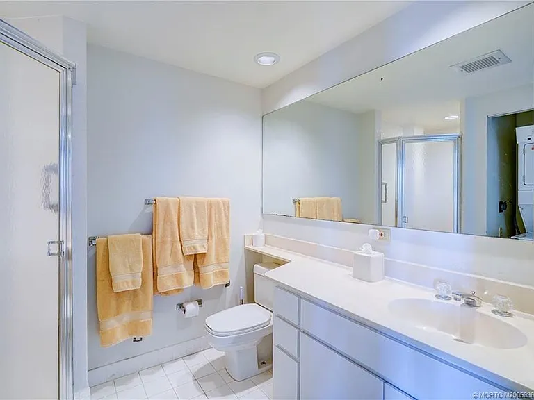 221 NE Plantation Rd #407 — Photo 30