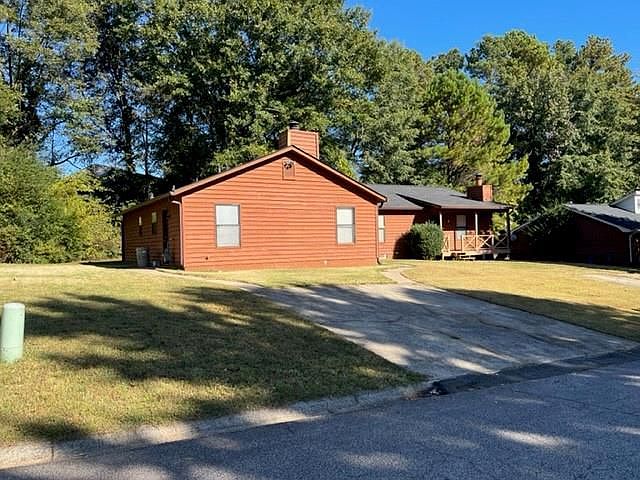 2nd image of 332 Booth Cir