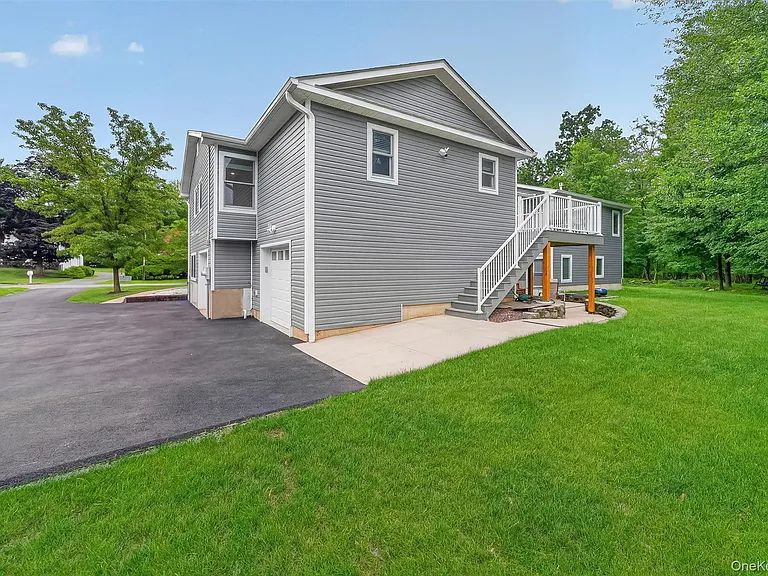 234 Betsy Ross Dr — Photo 40