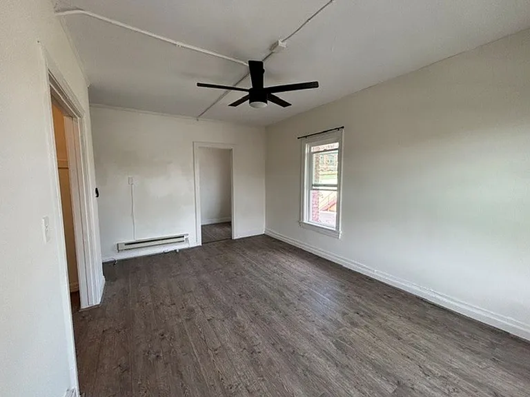 301 S. Kenmore — Photo 16