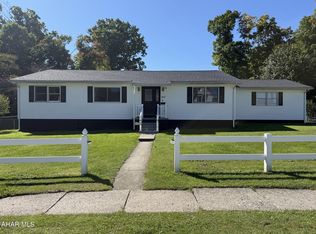 2815 Ivyside Dr, Altoona, PA 16601