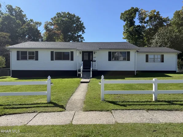 2815 Ivyside Dr, Altoona, PA 16601