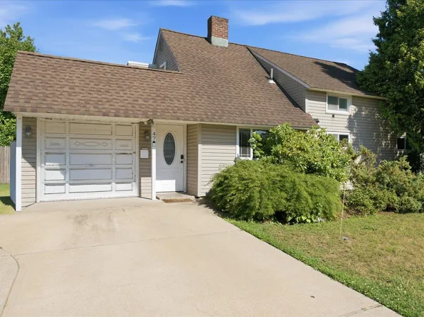 47 Greenvale Lane, Levittown, NY 11756