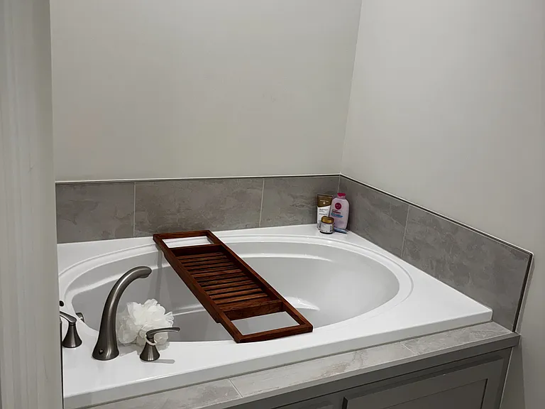 103 Bijou Dr — Photo 17