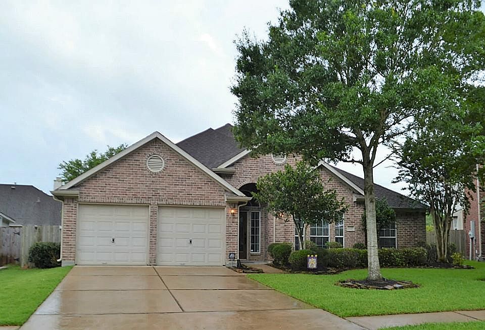 1st image of 223 Magnolia Way