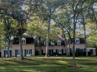 321 Hilldale Pl, Lake Forest, IL 60045