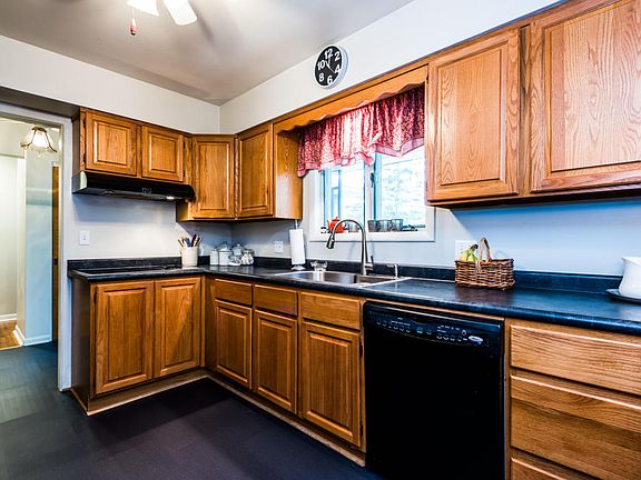 5th image of 502 W Highland Ave