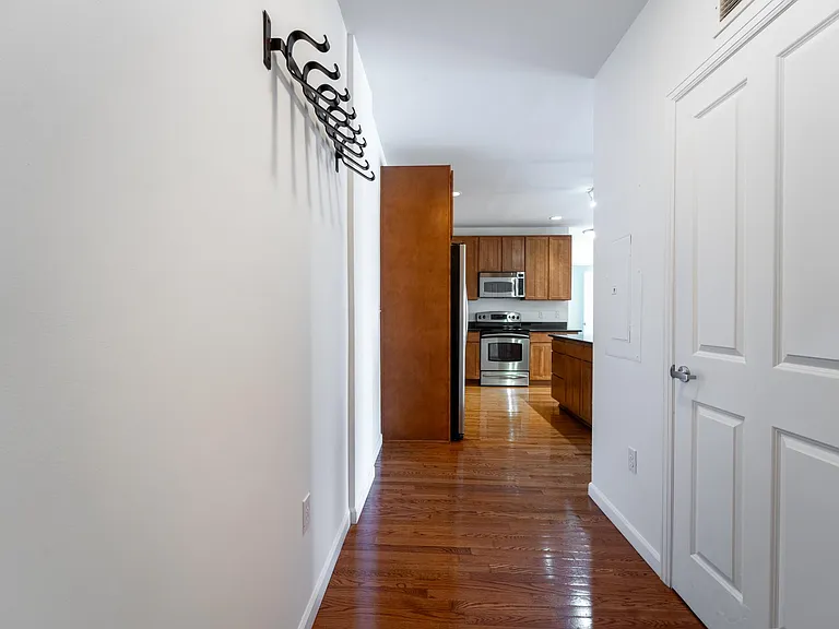 1950 N Logan St #805 — Photo 3